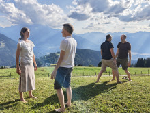 Bodywork in pairs at IPI summer retreat